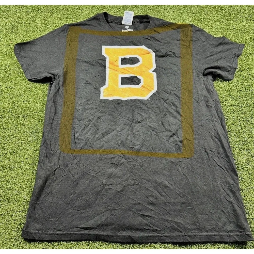 Fanatics Boston Bruins NHL Hockey T Shirt Adult M NWOT